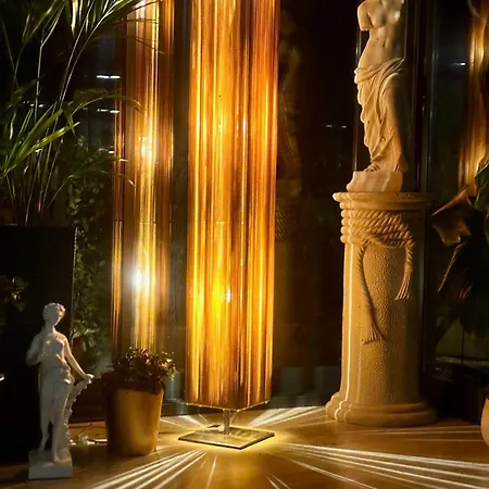 Padre Dante Free Parking 公寓