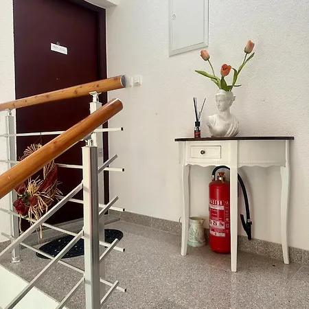 Daire Padre Dante Free Parking Trogir