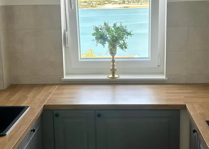 Padre Dante Free Parking And Starlink High Speed Internet Appartamento