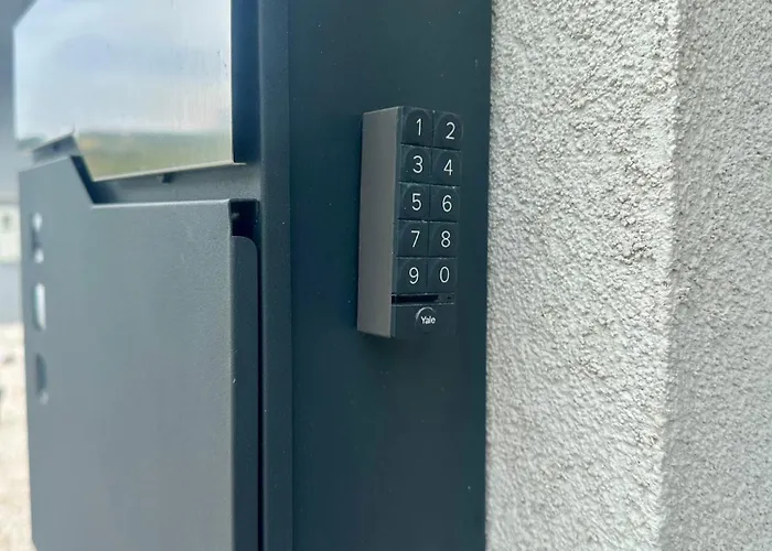 Appartamento Padre Dante Free Parking And Starlink High Speed Internet *