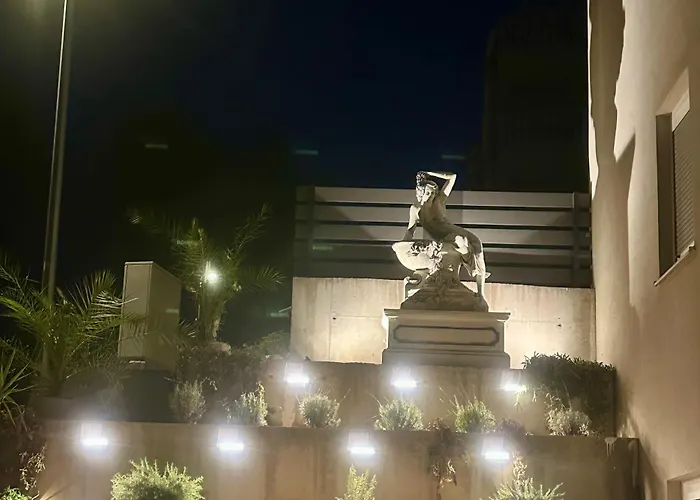 Padre Dante Free Parking And Starlink High Speed Internet Appartamento *