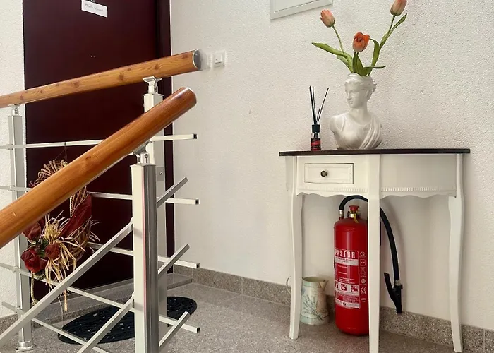 Appartamento Padre Dante Free Parking And Starlink High Speed Internet Traù