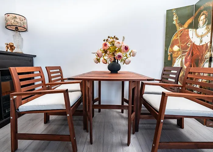 Padre Dante Free Parking And Starlink High Speed Internet Appartamento