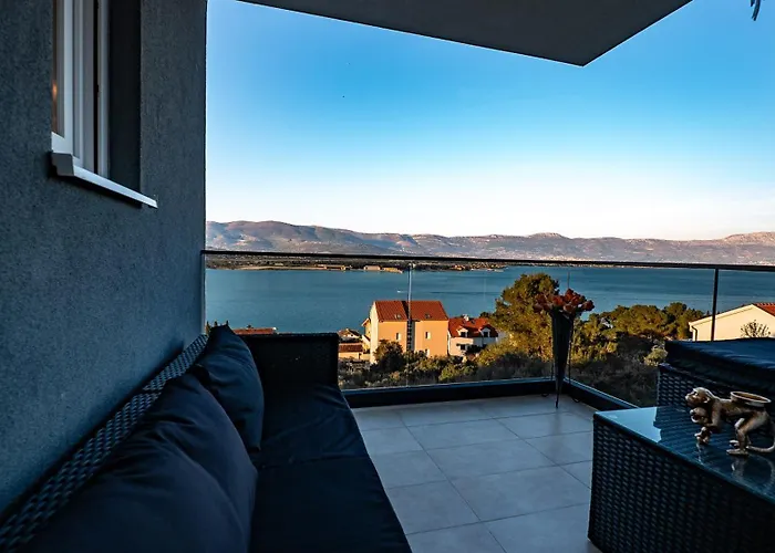 Padre Dante Free Parking And Starlink High Speed Internet * Traù