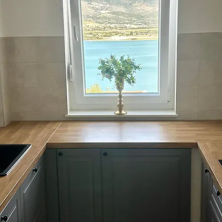 Padre Dante Free Parking Appartement