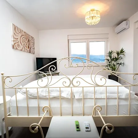 Padre Dante Free Parking Appartement Trogir