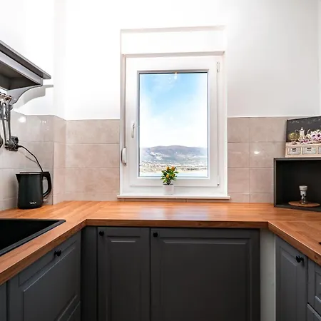 Padre Dante Free Parking Appartement Trogir