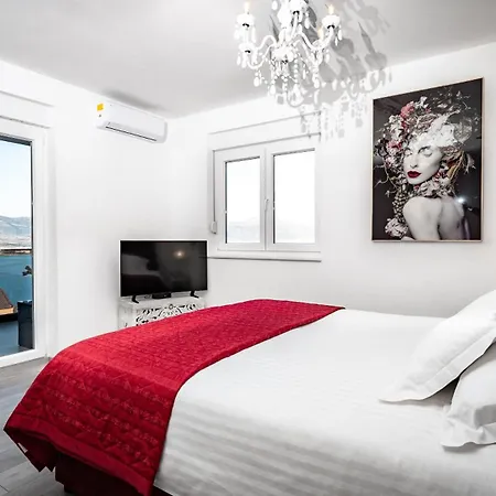 Appartement Padre Dante Free Parking Trogir